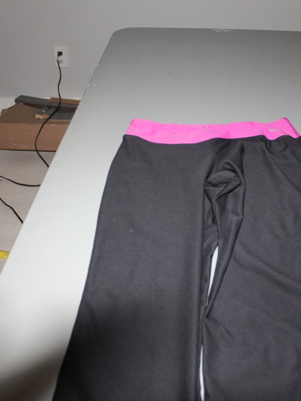 Black Nike Athletic Capris Size Medium